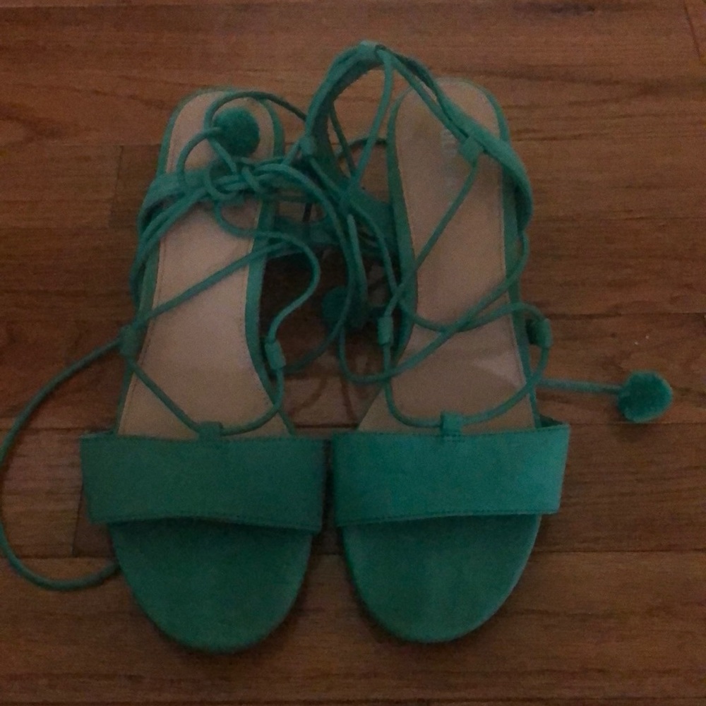 Green sandal small heel shoes